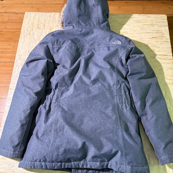 Light blue Northface puffer coat - Picture 3 of 4